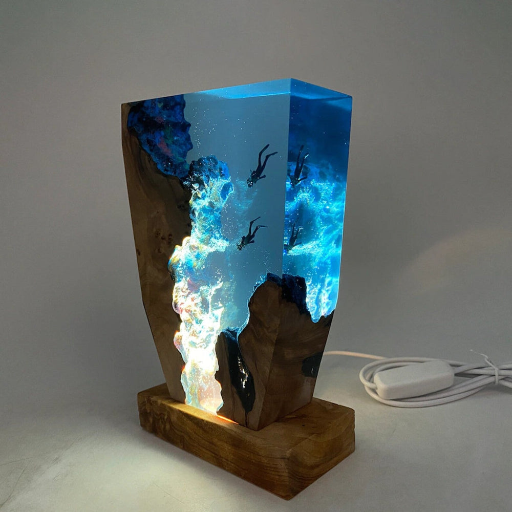 Art Dragon Resin Lamp Creative Night Light Scuba Couple Diver Home Decor Gift